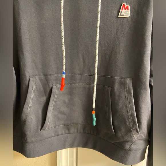 Magnlens sweatshirt hoodie dark grey with pockets women Medium NWT - Picture 5 of 9